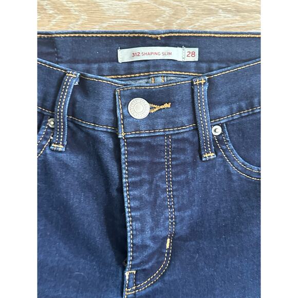 Levi Strauss & Co Size 28 Shaping Slim 312 - Picture 2 of 3